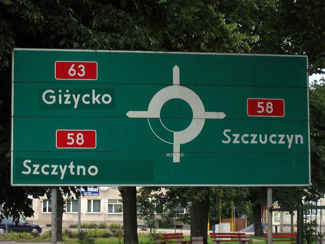 Helppoa luettavaa. Pisz, Puola.